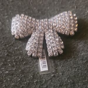 Crystal Bow Statement Croc Jibit  Silver Sparkle